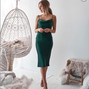 Rosebullet Loreta Dress in Emerald